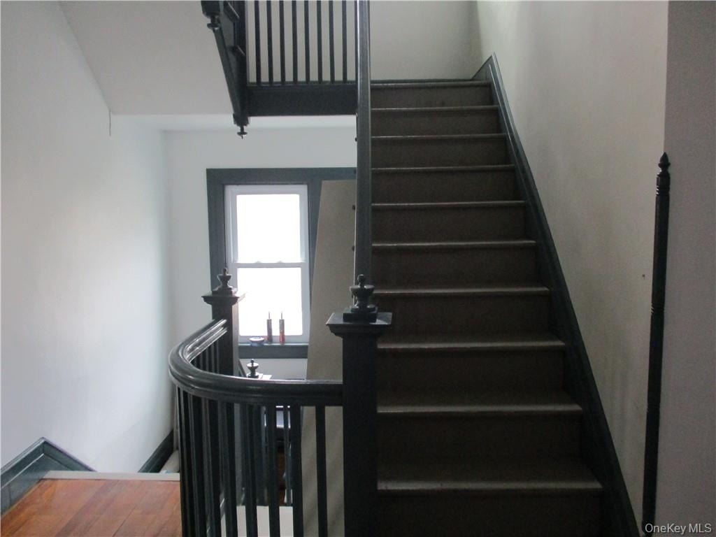 1003 Main Street - Photo 2