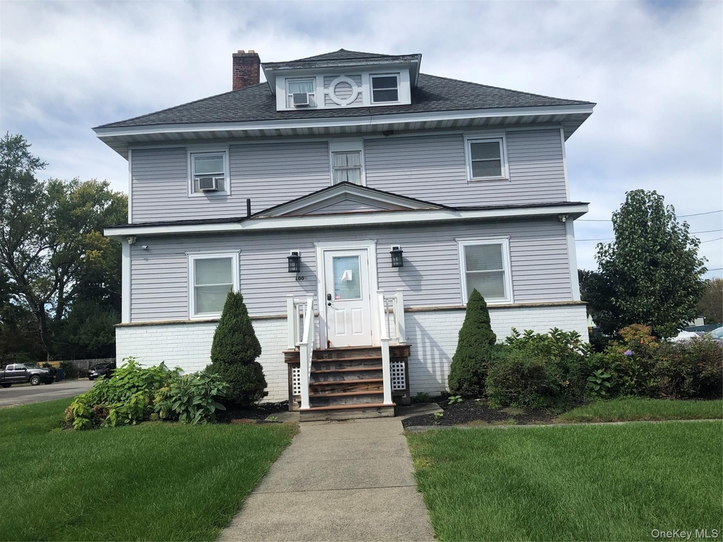 1003 Main Street - Photo 0