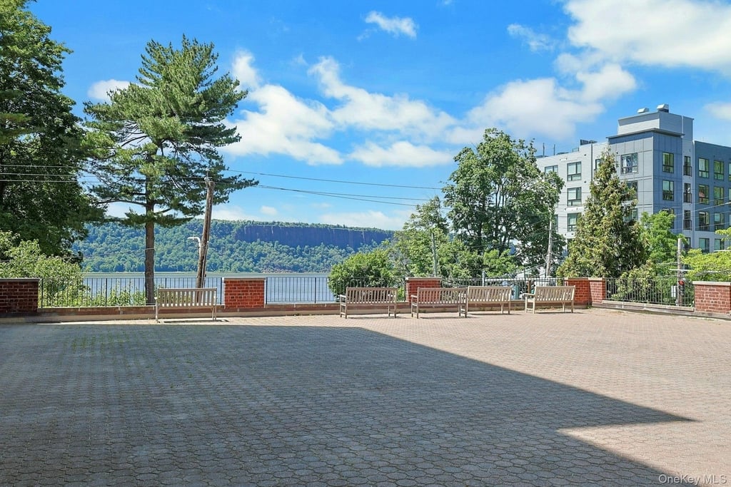 1 Hawley Terrace - Photo 25