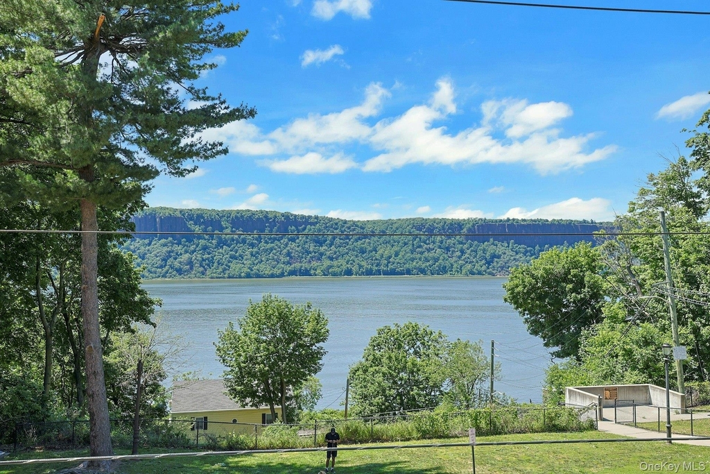 1 Hawley Terrace - Photo 24