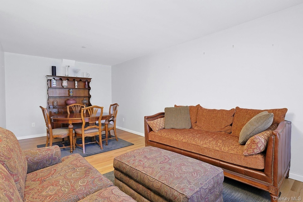 1 Hawley Terrace - Photo 8