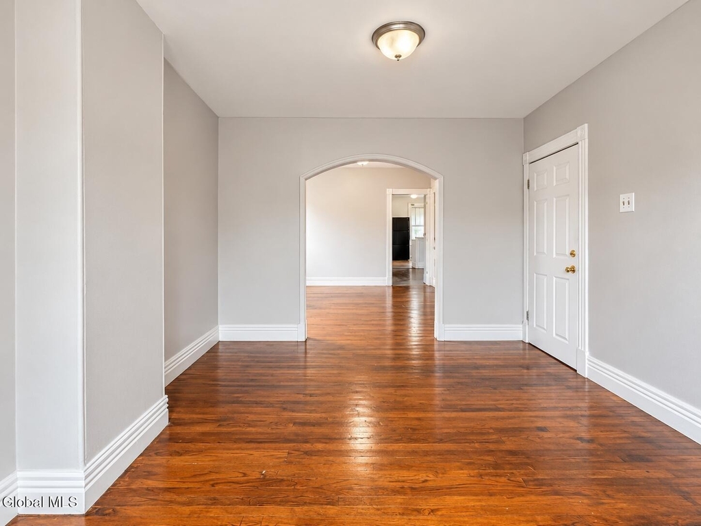 359-361 Forest Avenue - Photo 4