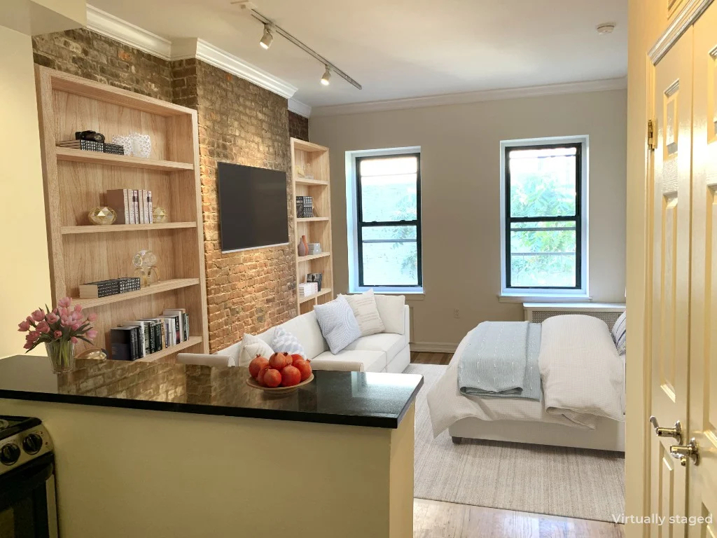 906 Amsterdam Avenue - Photo 6