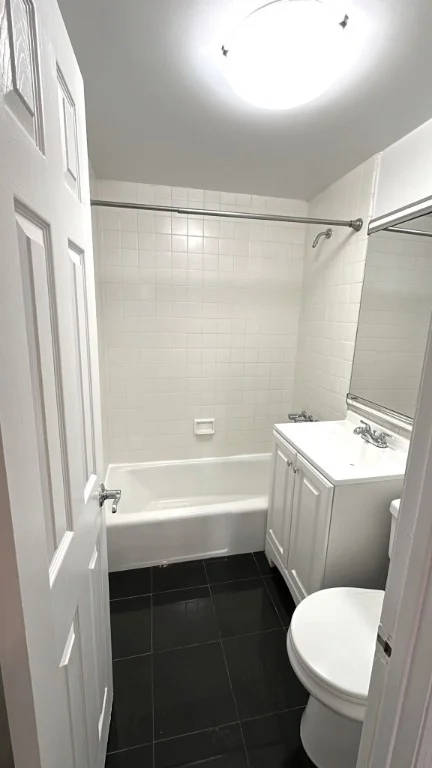 906 Amsterdam Avenue - Photo 3