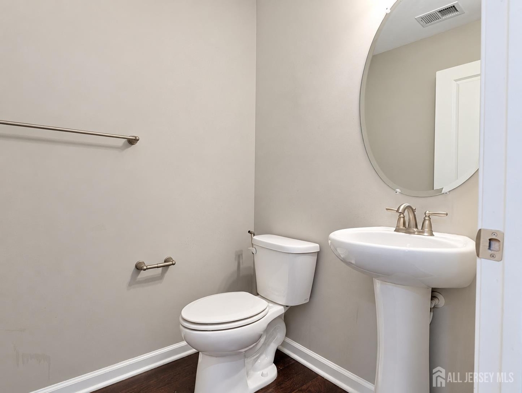1607 Hights Farm Road - Photo 3