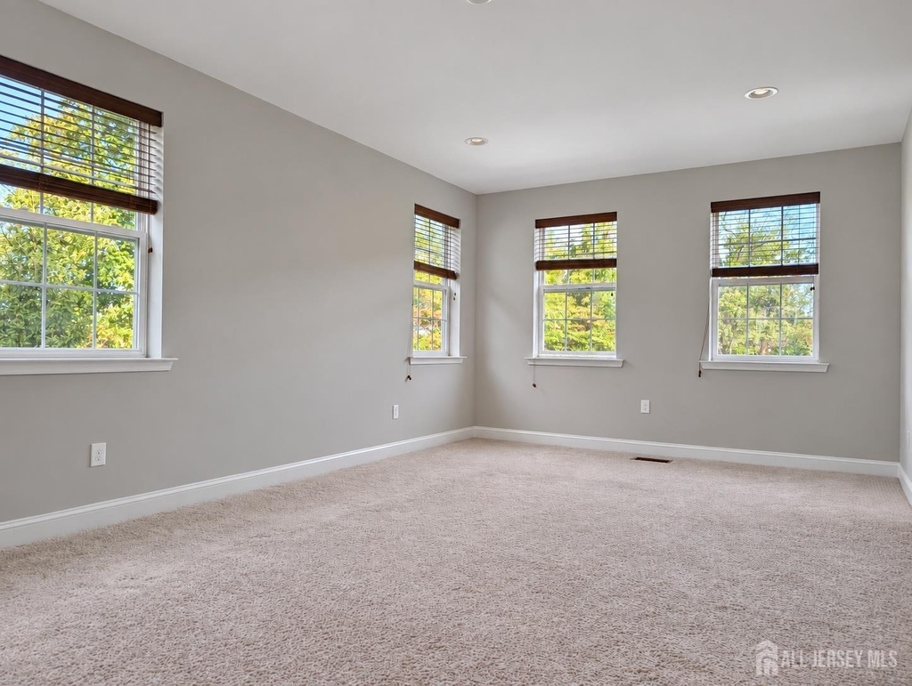 1607 Hights Farm Road - Photo 4