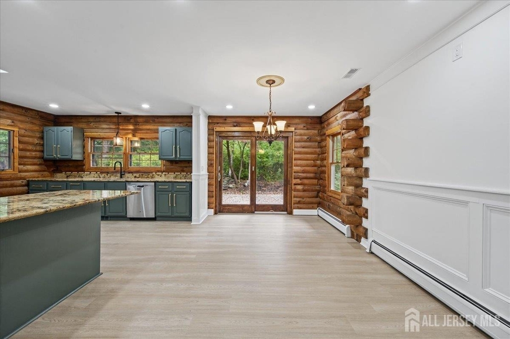 1058 Hoffman Road - Photo 14