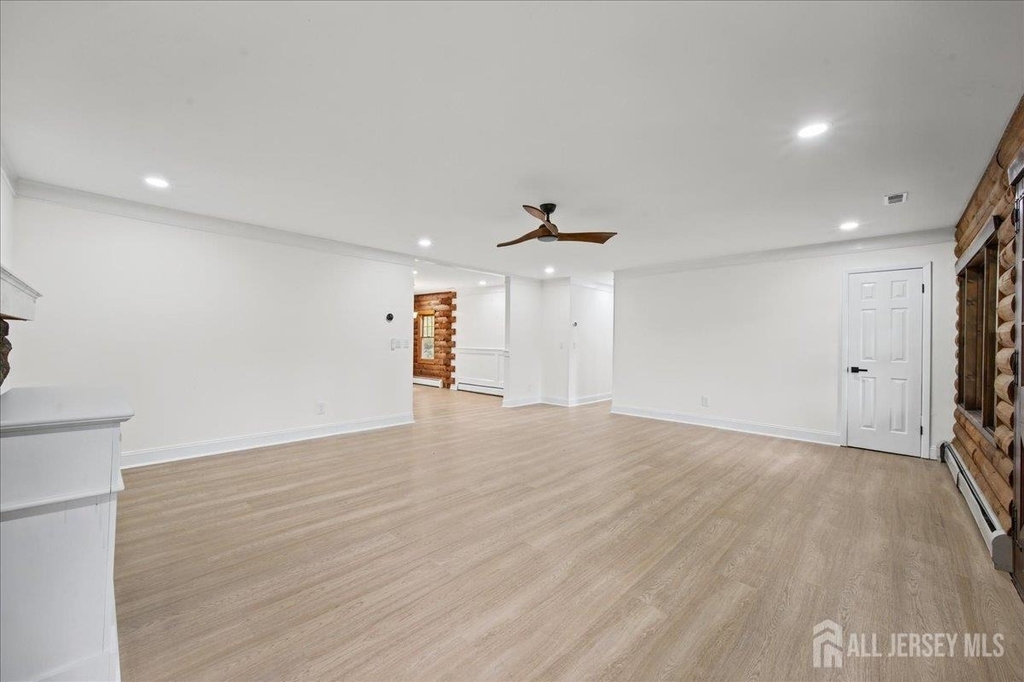 1058 Hoffman Road - Photo 10
