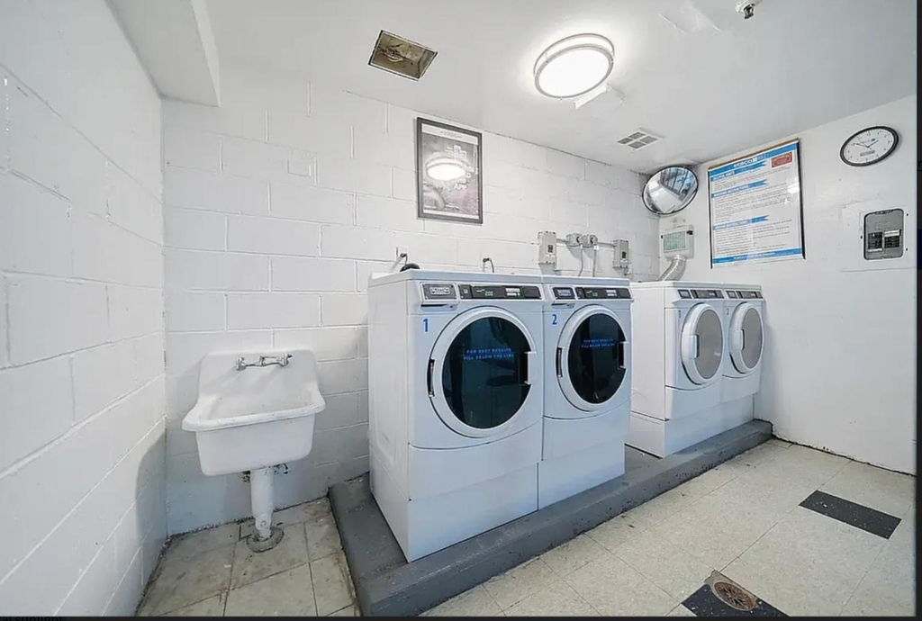 337 W 43rd Street - Photo 11