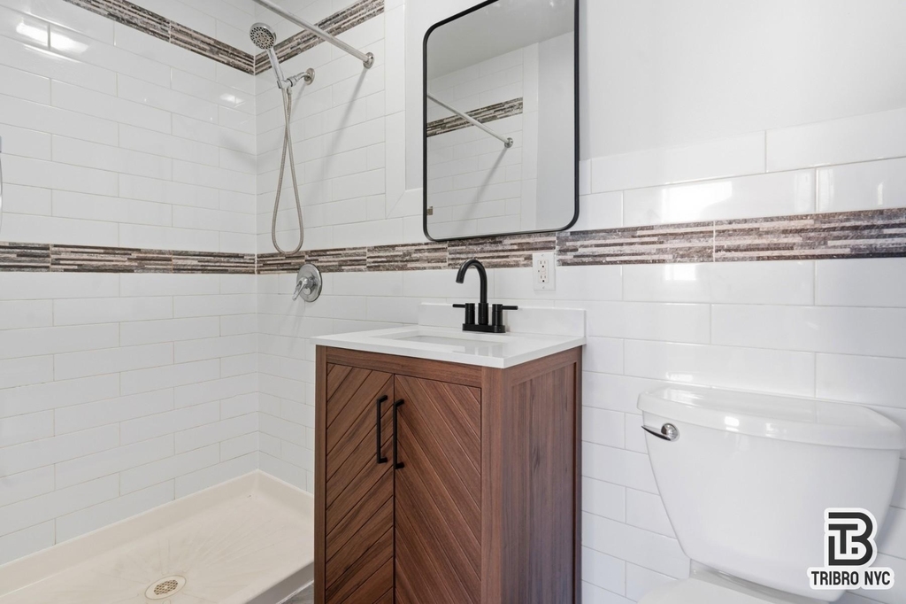 296 Willis Avenue - Photo 2