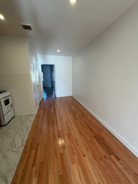 273 Pleasant Avenue - Photo 2