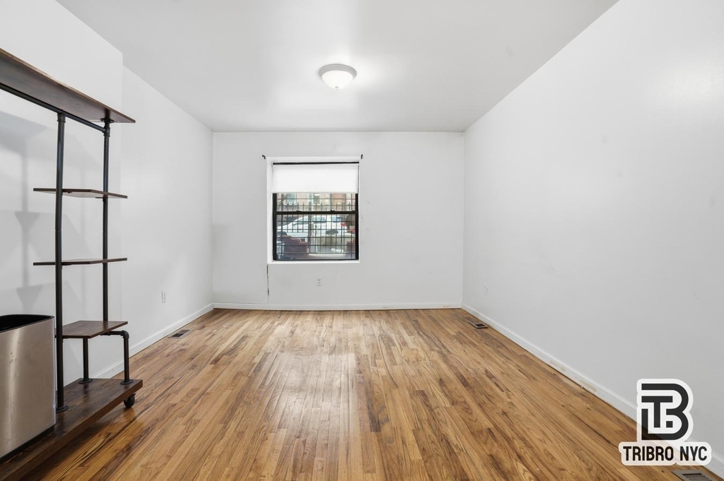 131 W 130th Street - Photo 5