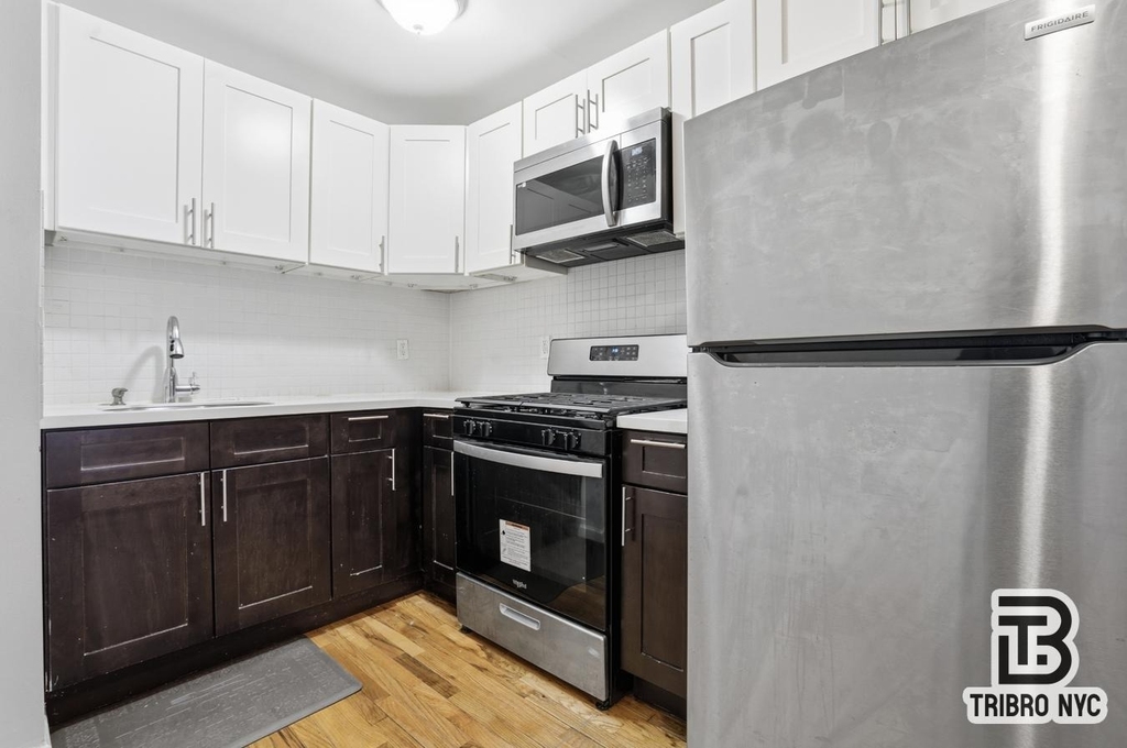 131 W 130th Street - Photo 4