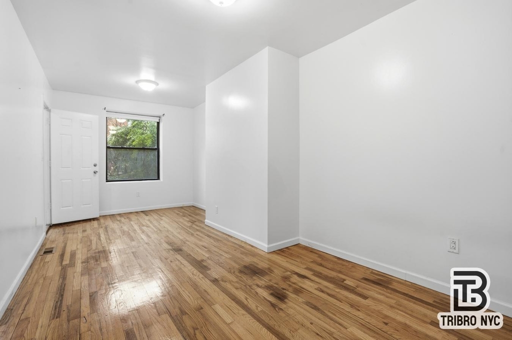 131 W 130th Street - Photo 7