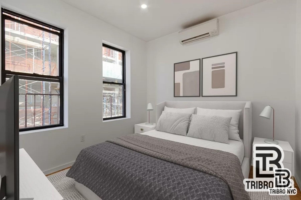 1721 E 8th Street - Photo 2