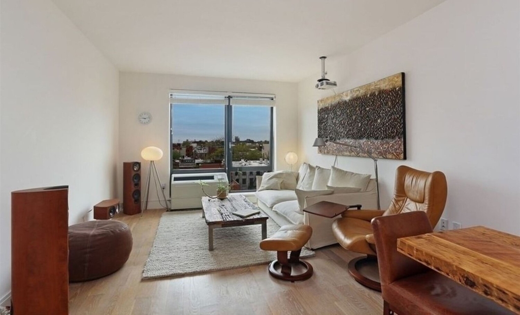 267 Pacific Street - Photo 0
