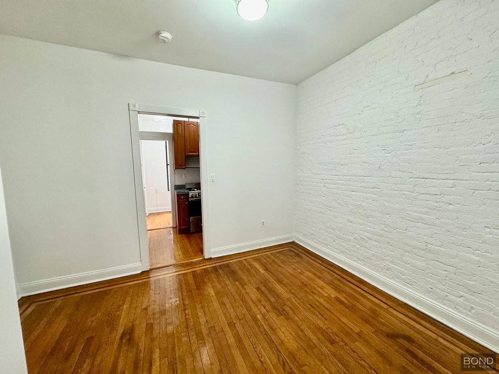 357 W 53rd Street - Photo 3