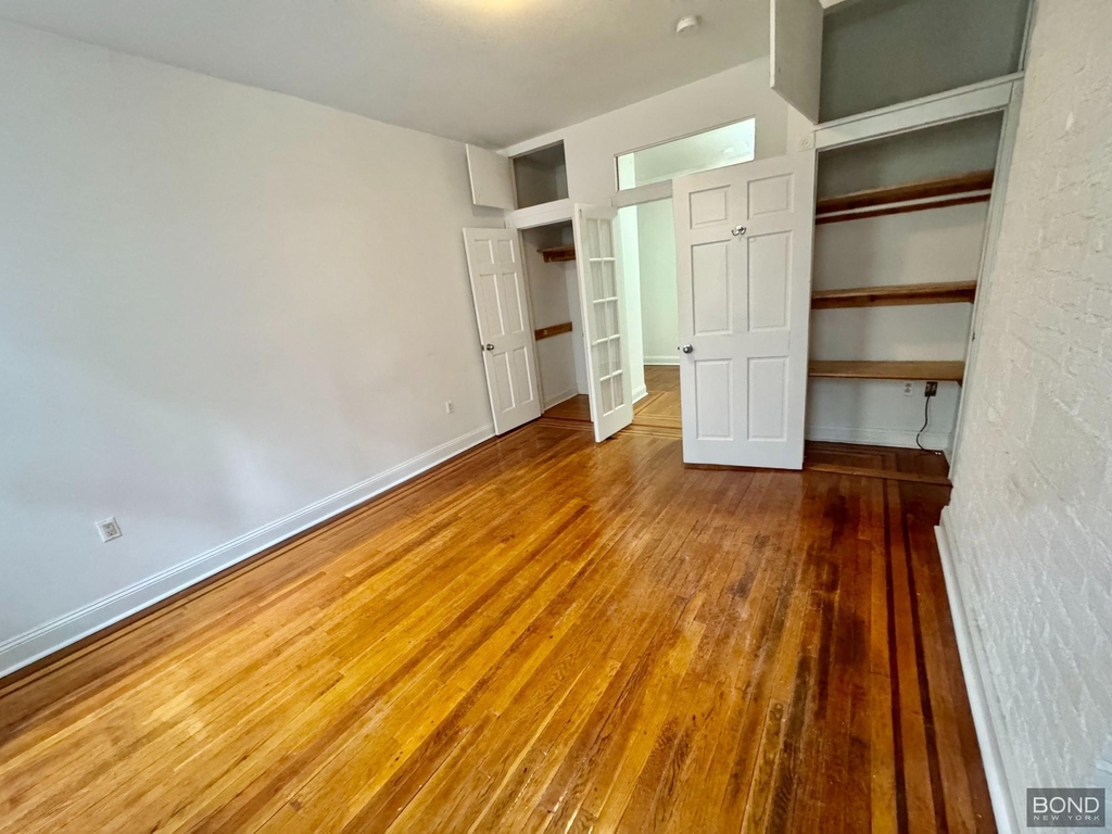 357 W 53rd Street - Photo 2