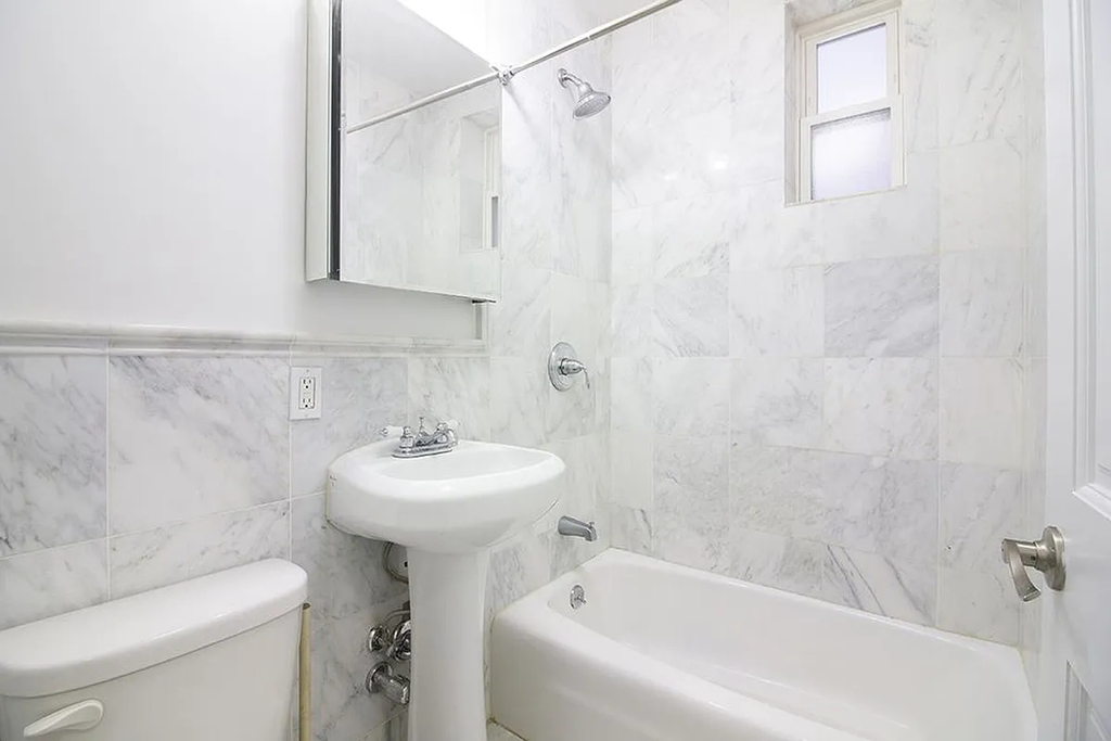 534 East 83rd Street - Photo 4