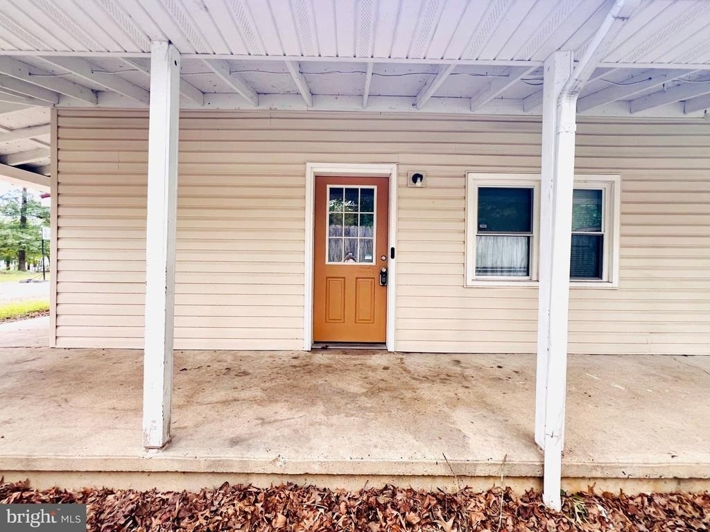 208 Telegraph Road - Photo 0