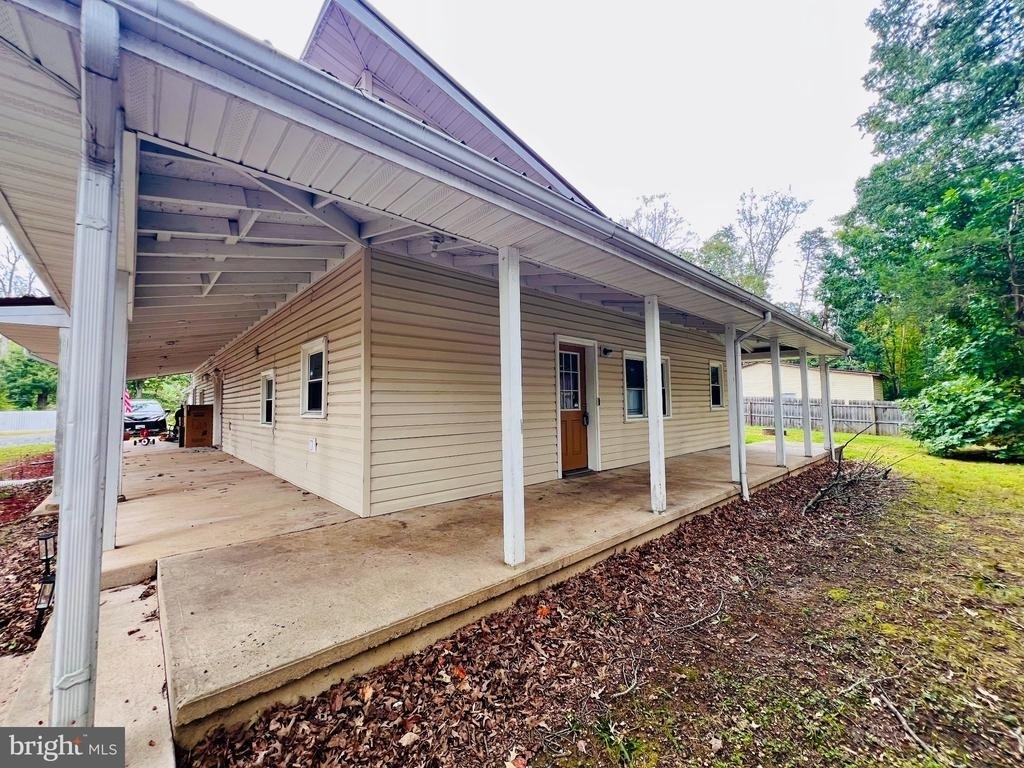 208 Telegraph Road - Photo 14