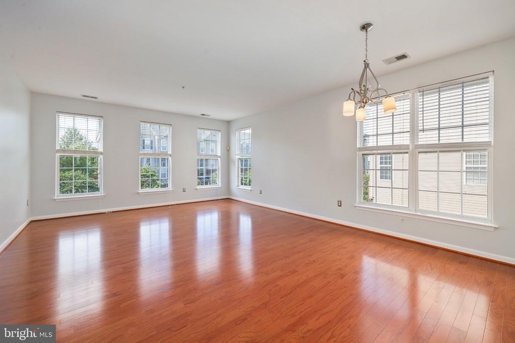 15522 John Diskin Circle - Photo 10