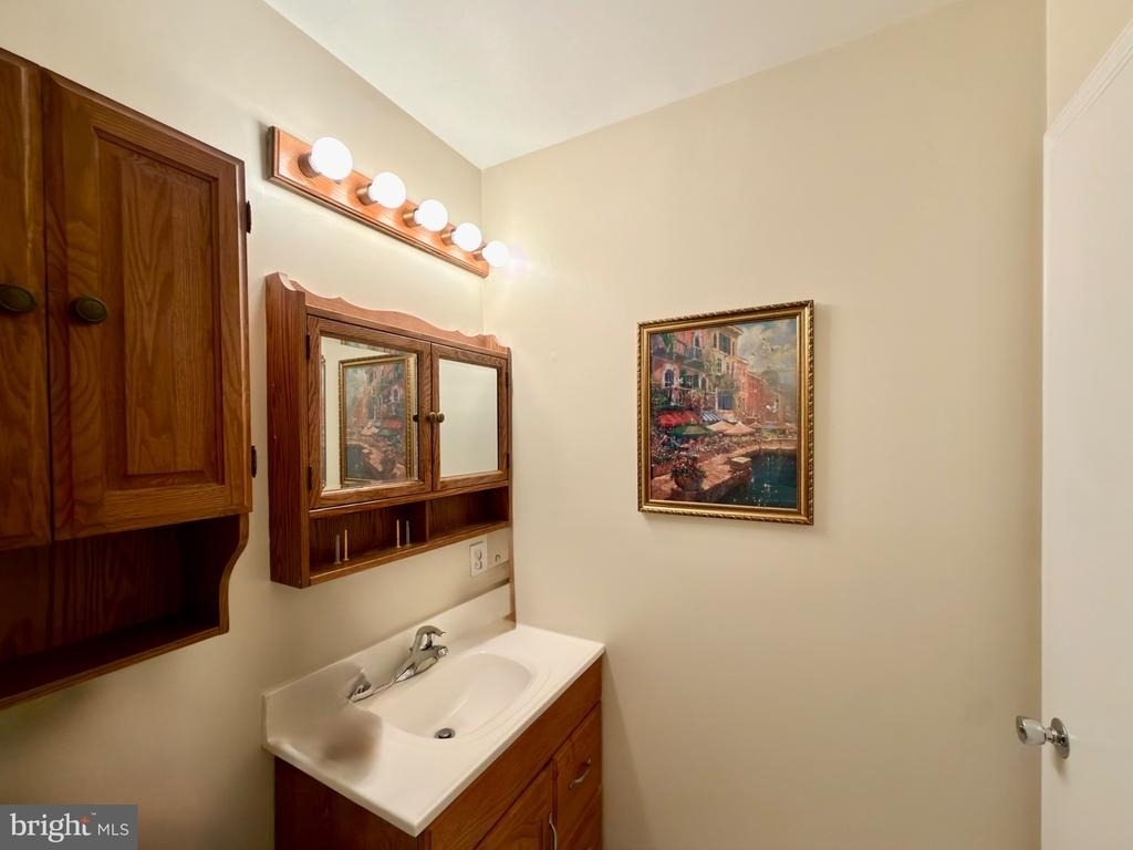 8535 Hilltop Road - Photo 13