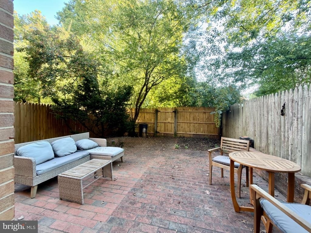 8535 Hilltop Road - Photo 23