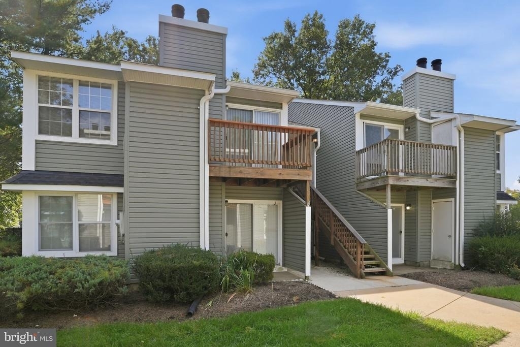 8633 Beekman Place - Photo 2