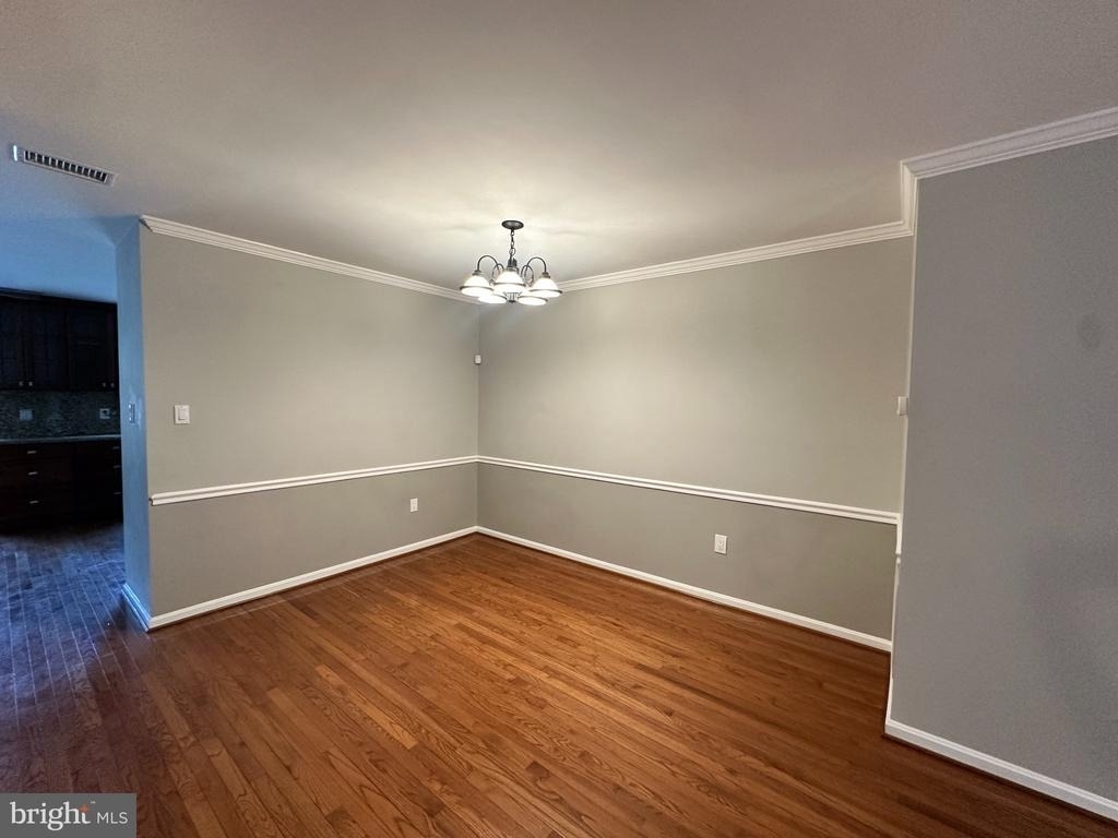 6025 Crocus Court - Photo 6