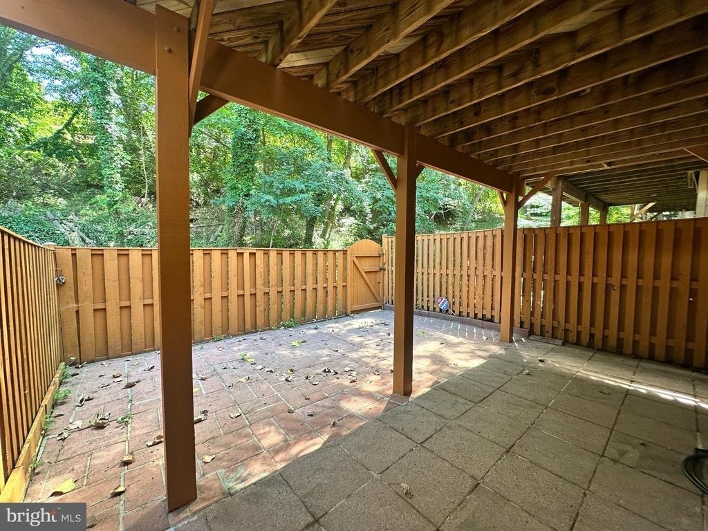 6025 Crocus Court - Photo 30