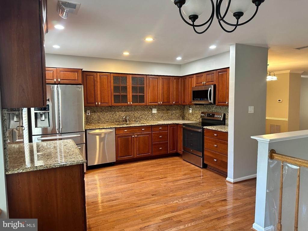 6025 Crocus Court - Photo 9