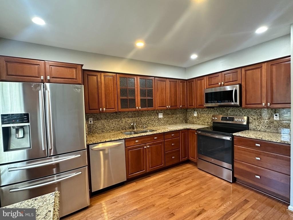 6025 Crocus Court - Photo 12