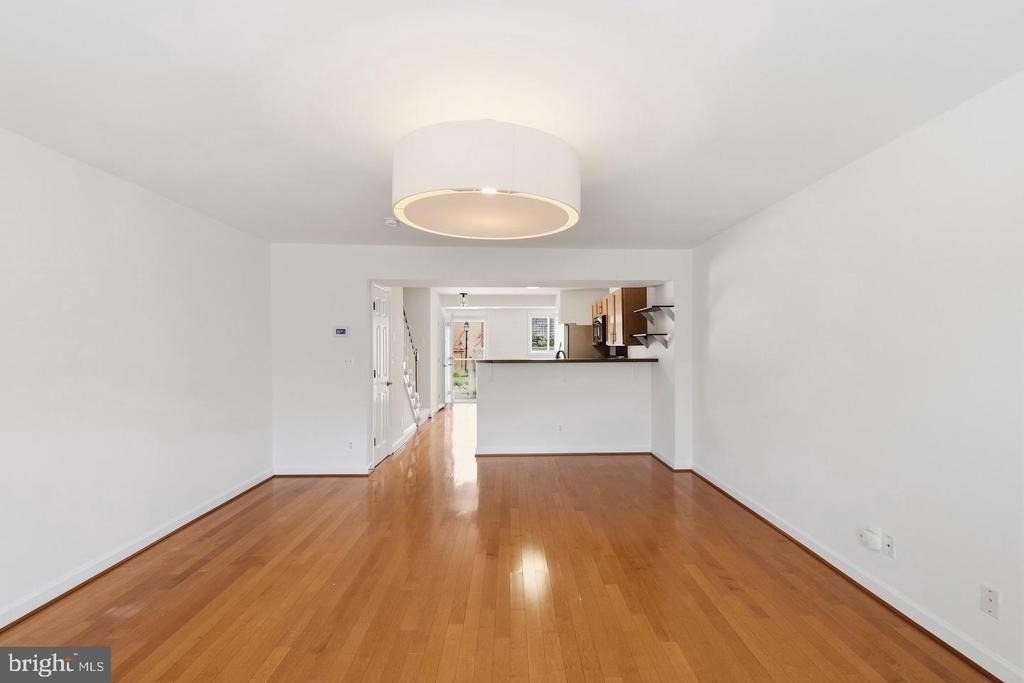 1407 N Van Dorn Street Nw - Photo 10
