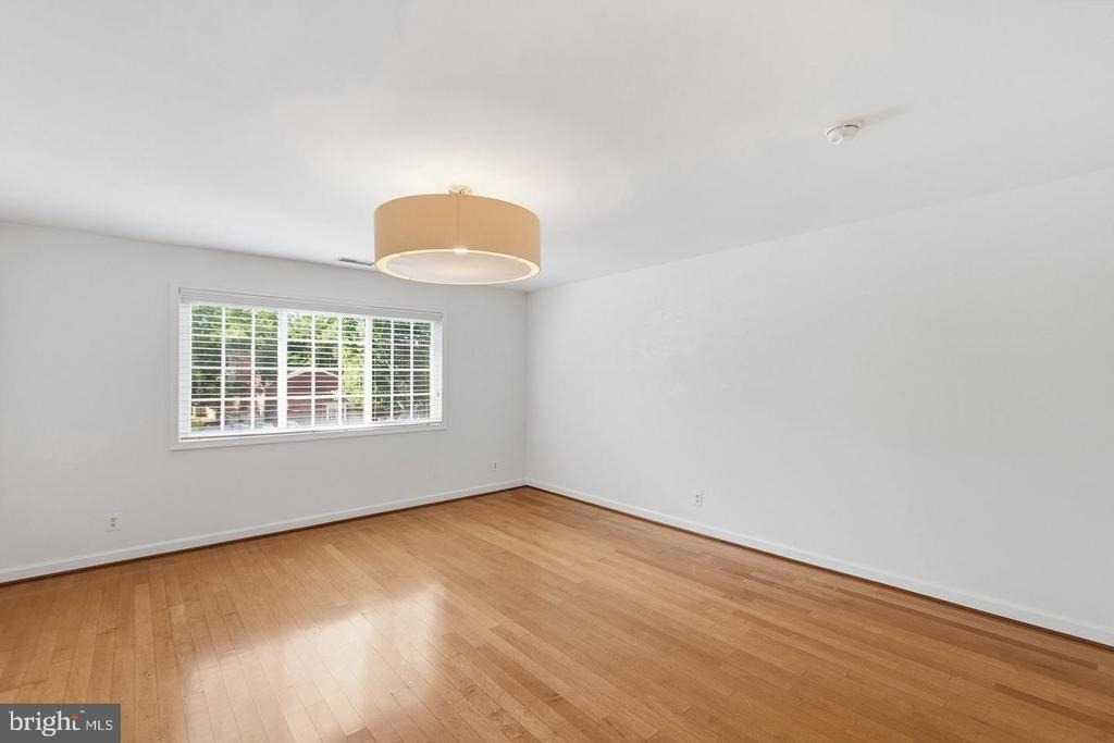 1407 N Van Dorn Street Nw - Photo 11
