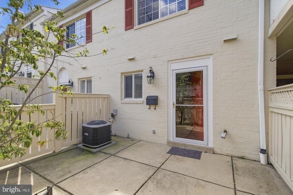 1407 N Van Dorn Street Nw - Photo 2