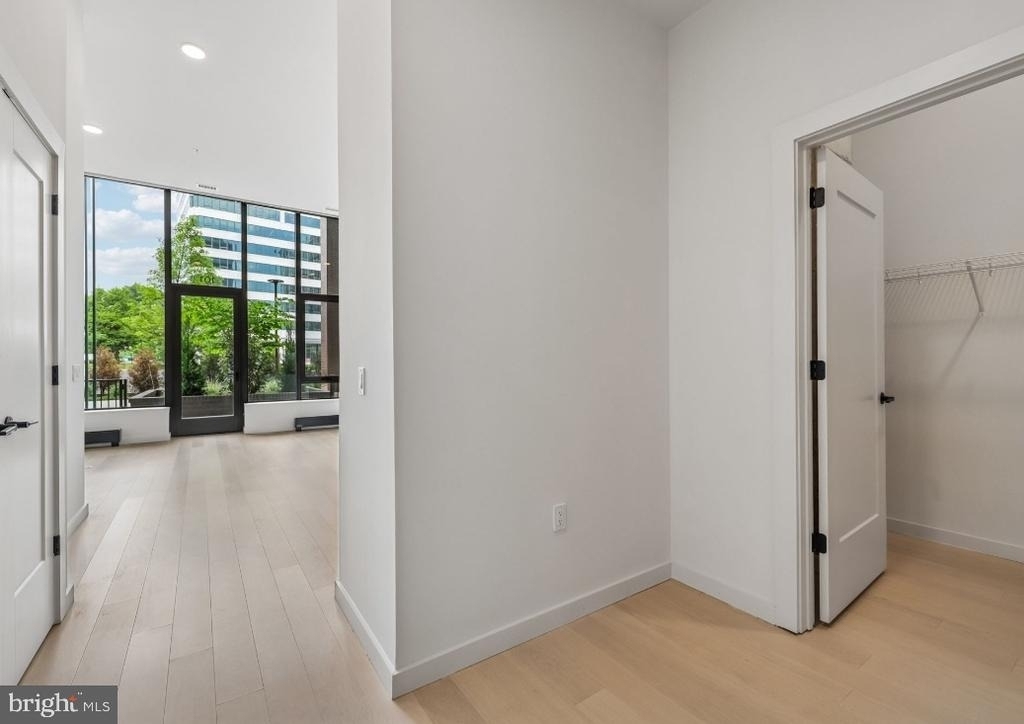 3030 Potomac Avenue - Photo 2