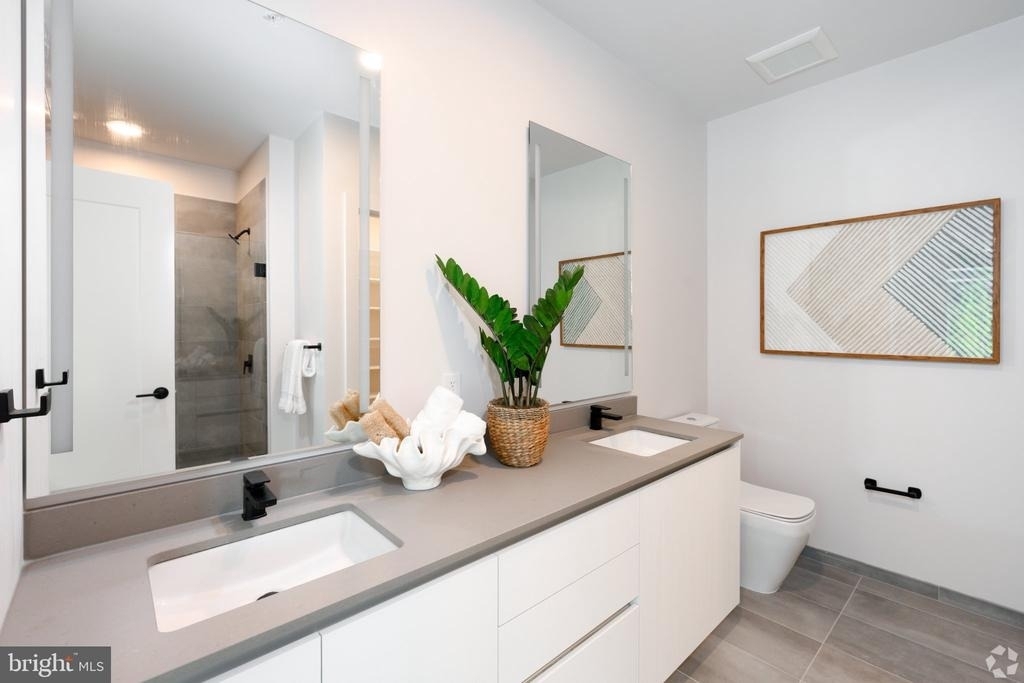 3130 Potomac Avenue - Photo 6
