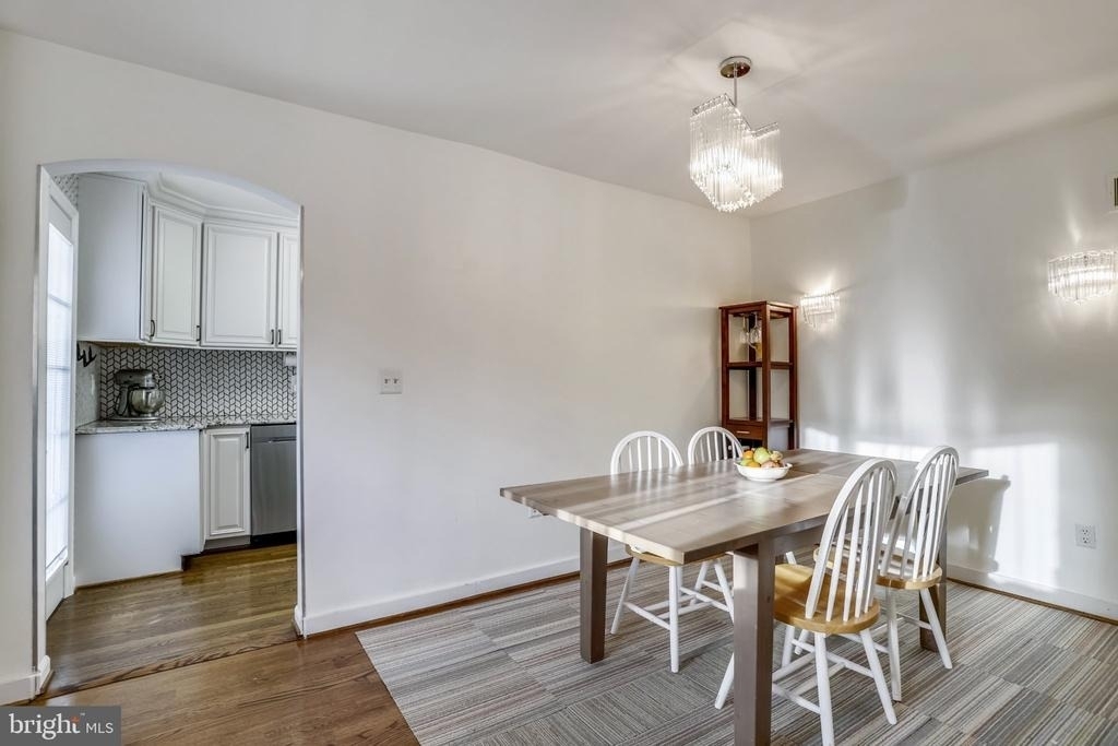 5137 25th Place N - Photo 17