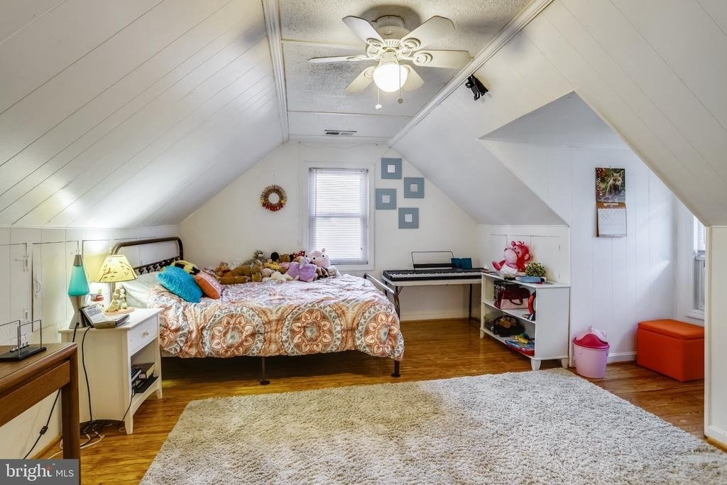 5137 25th Place N - Photo 33