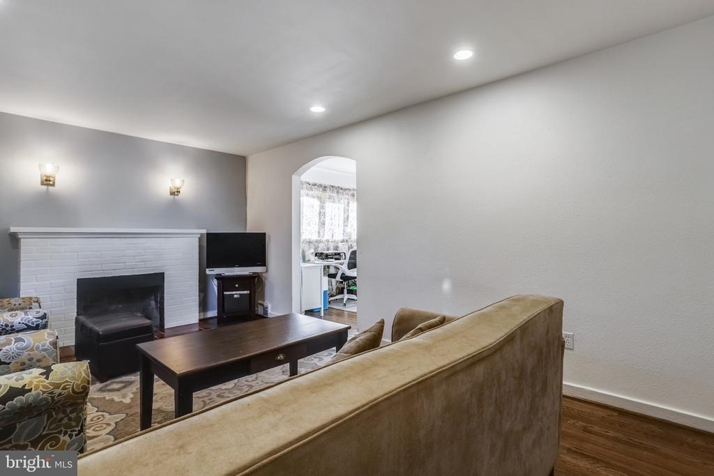 5137 25th Place N - Photo 21