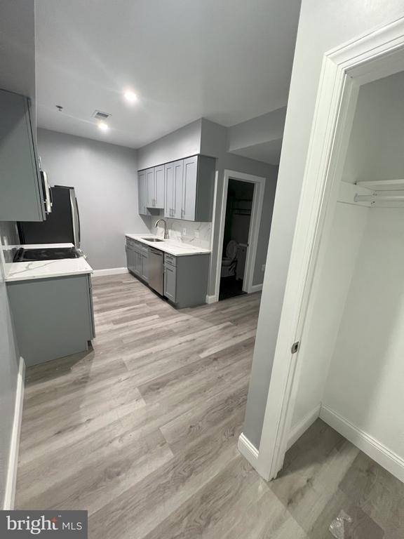 1611 Ridge Avenue - Photo 12