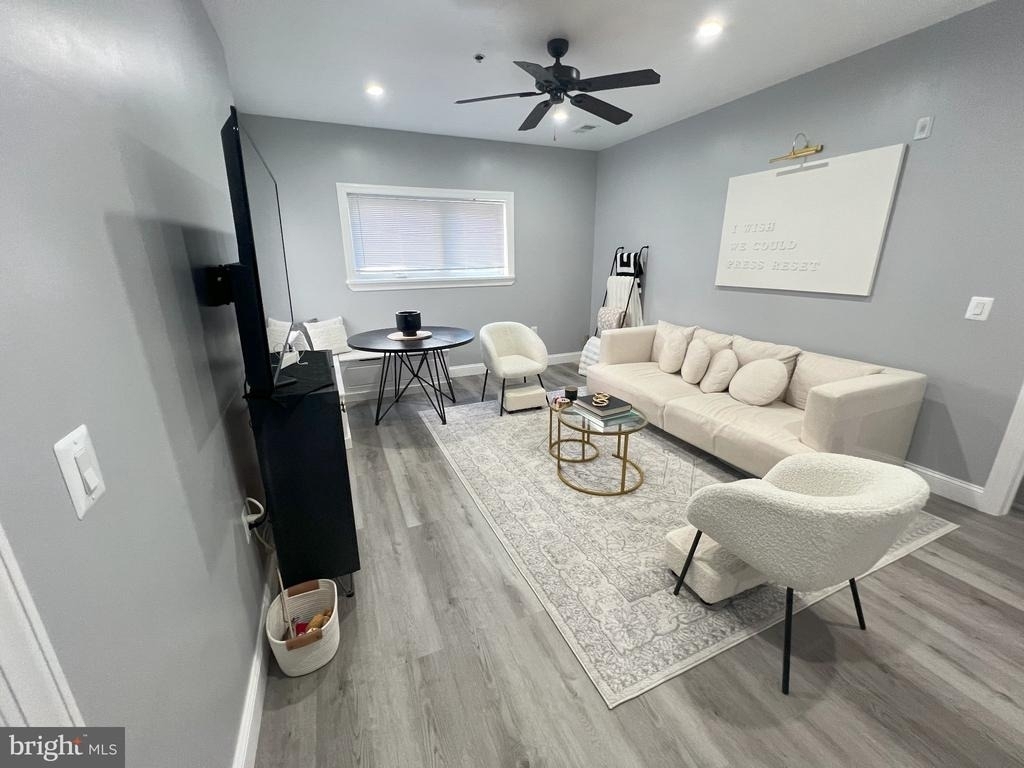 1611 Ridge Avenue - Photo 19