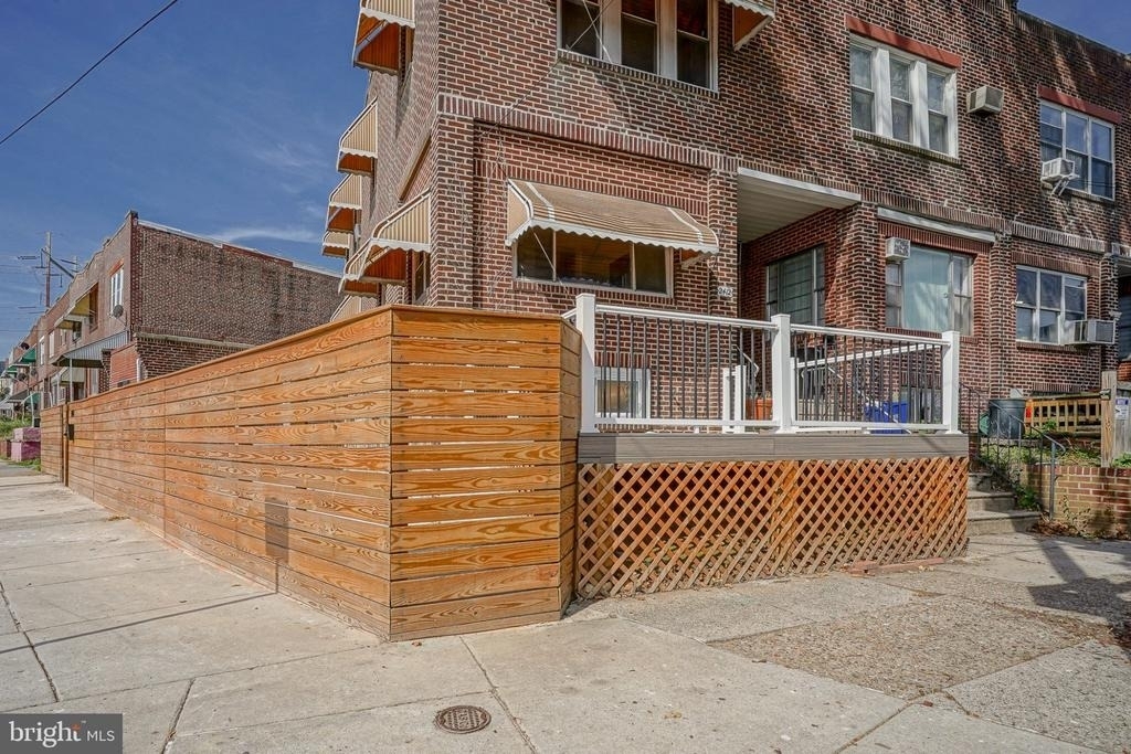 2412 S 24th Street - Photo 1