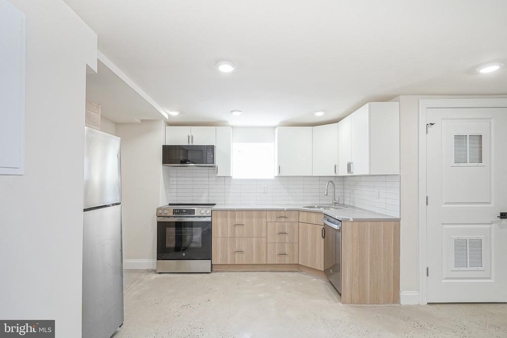 2412 S 24th Street - Photo 13