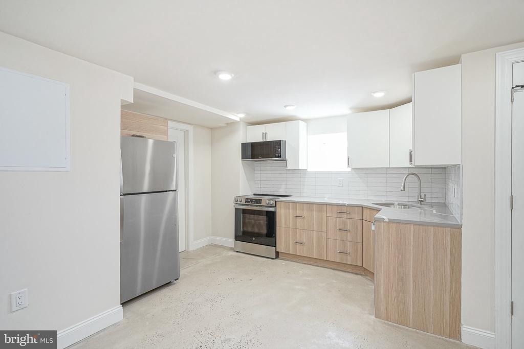 2412 S 24th Street - Photo 12