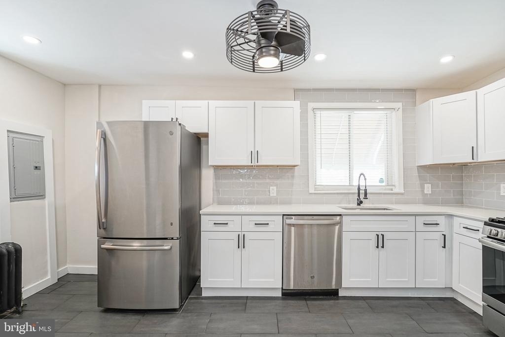 2412 S 24th Street - Photo 17