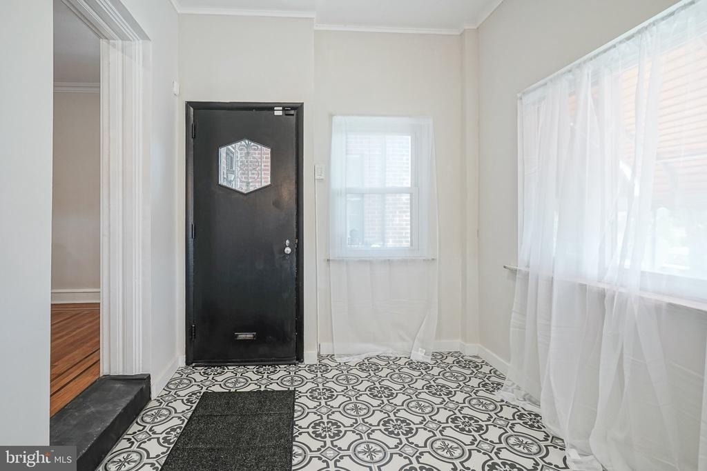 2412 S 24th Street - Photo 5