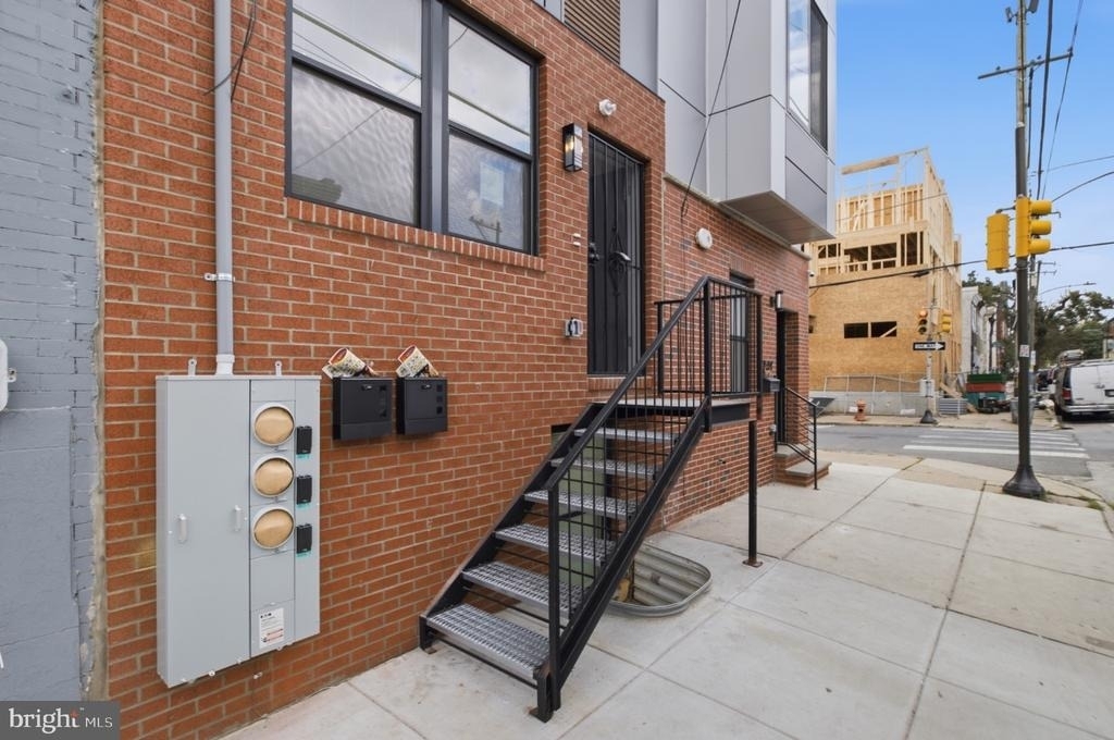 1542 W York Street - Photo 15