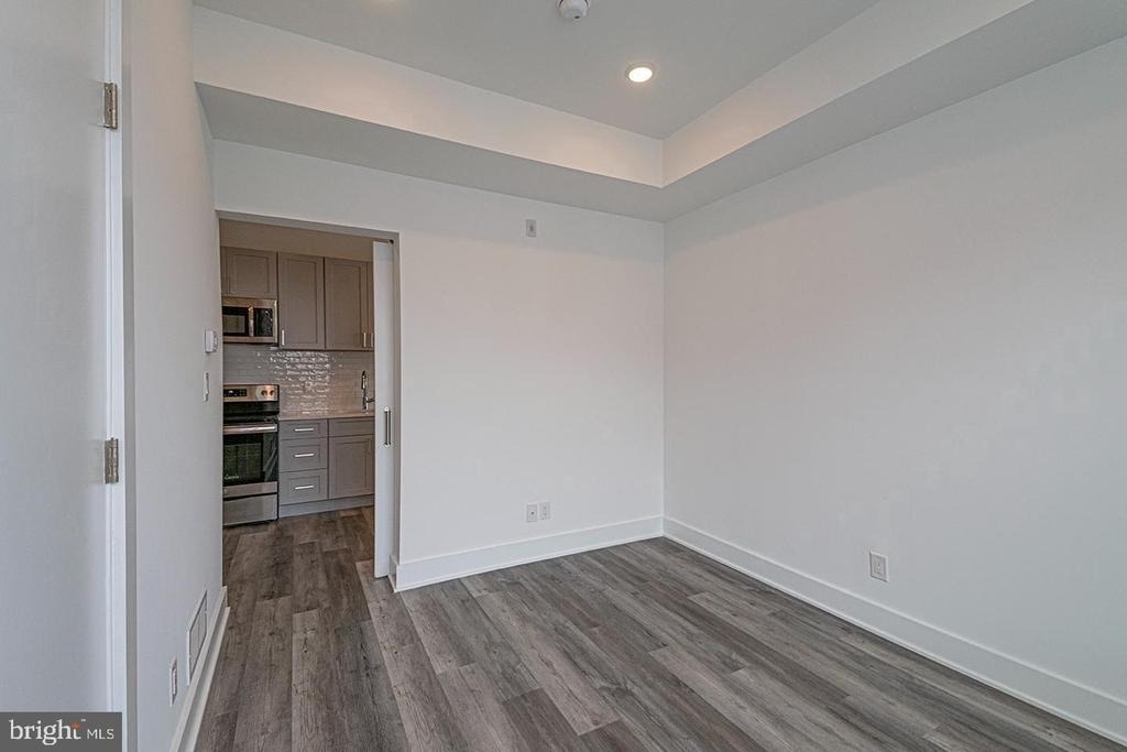1245 Ridge Avenue - Photo 5